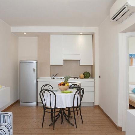 Aris Residence Riccione Ruang foto